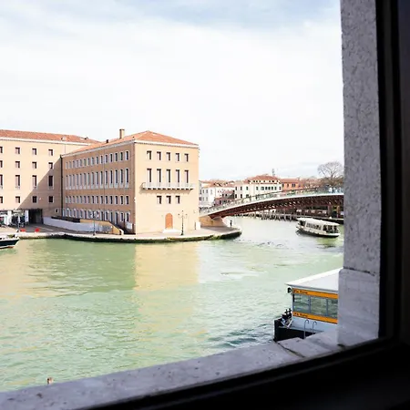 Elegance Calatrava By Sarlux Apartment