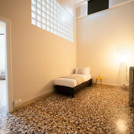Apartment Elegance Calatrava By Sarlux