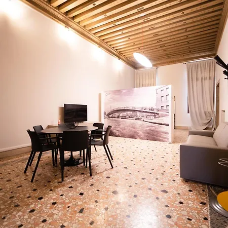 Elegance Calatrava By Sarlux *